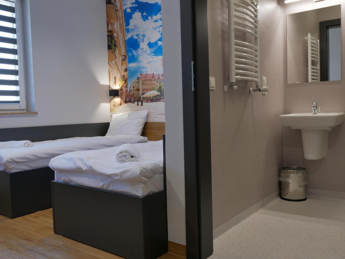 Blue Hotel Калиш Экстерьер фото