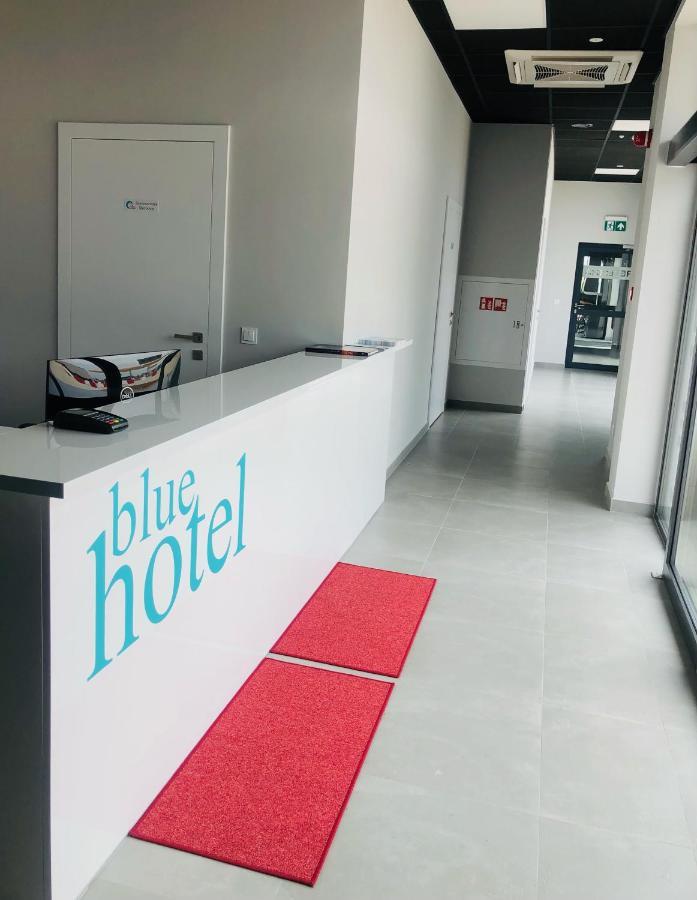 Blue Hotel Калиш Экстерьер фото
